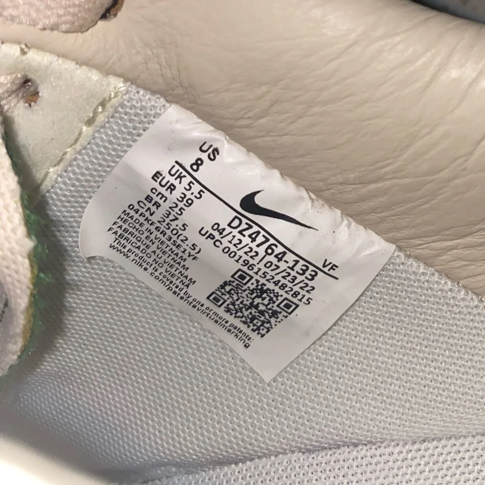 NIKE AIR FORCE 1 ‘07 LV8